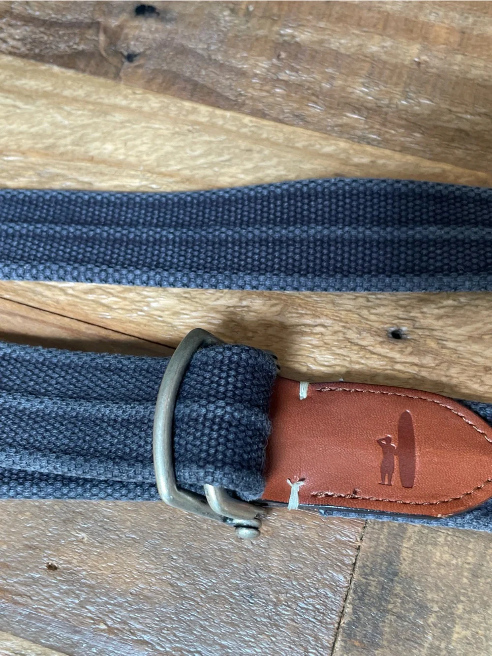 BRENTWOOD CANVAS BELT Condition: Great   Brand: Johnnie-o  Color: Dusk  Size: XL